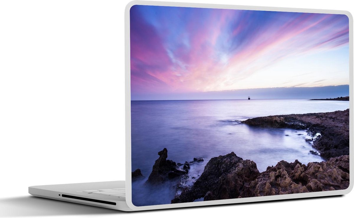 Afbeelding van product SleevesAndCases  Laptop sticker - 14 inch - Kleurrijke lucht boven de zee in Pafos