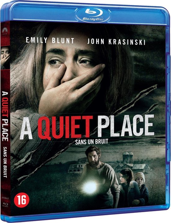 De poster van "A Quiet Place" toont Emily Blunt die haar mond bedekt, met John Krasinski en twee kinderen onder een boerderij.