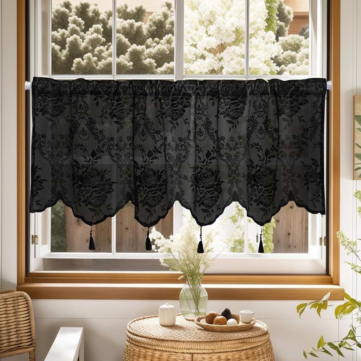 Vitrages transparant kort (45 x 150 cm) - bistrogordijn met bloemenpatroon, transparant borduurwerk van kant, voile met kwastjes, stangdoorvoer, polyester, zwart, 1 stuk