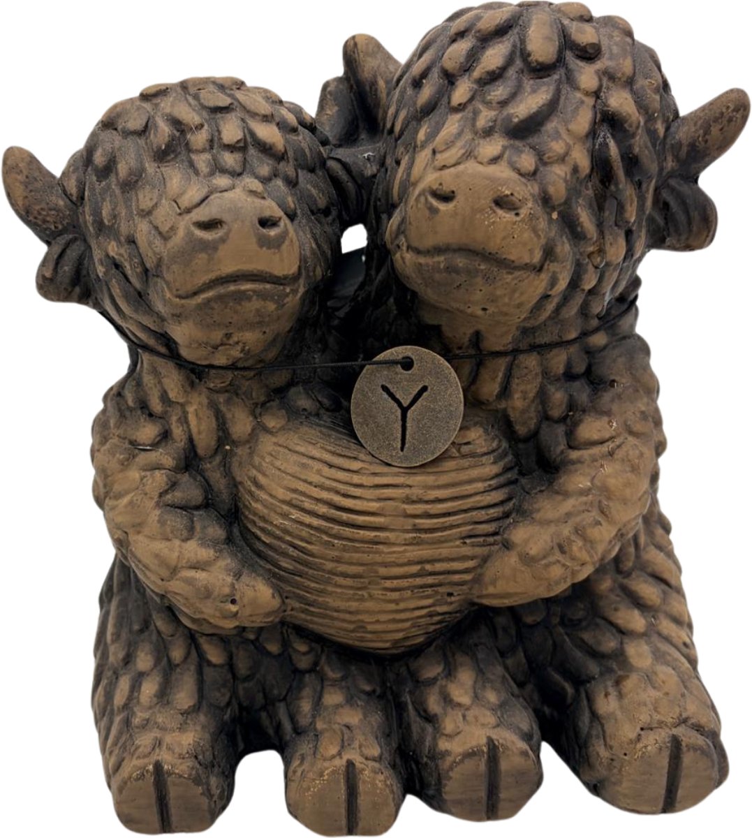 Brynxz - Twee verliefde Schotse Hooglanders - Majestic Brown - In Love - Diameter 16 cm - Hoogte 16 cm