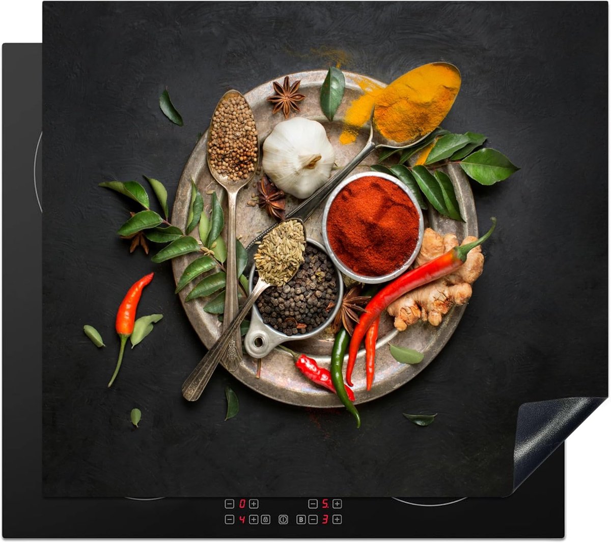 Inductie Beschermer 60x52 cm Keuken Decoratie Kookplaat Beschermer voor Inductiekookplaat Afdekplaat Anti Slip Mat - Specerijen - Peper - Lepels - Groente