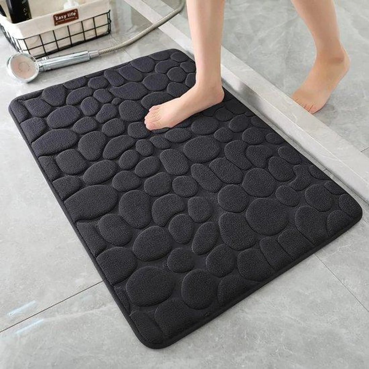Casalora Badmat – Antislip – 50x80 cm – Zeer Absorberend & Sneldrogend – Memory Foam Zacht Badkamerkleed – Kiezelsteen Design – Zwart