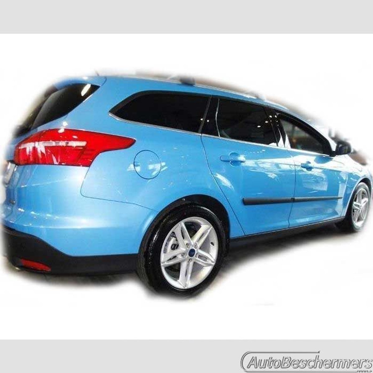 Stootlijsten set zwart voor Ford Focus Stationwagon 08.2014-9/2018. De stootstrips zijn zelfklevend. Set a 4 stuks (#0014)