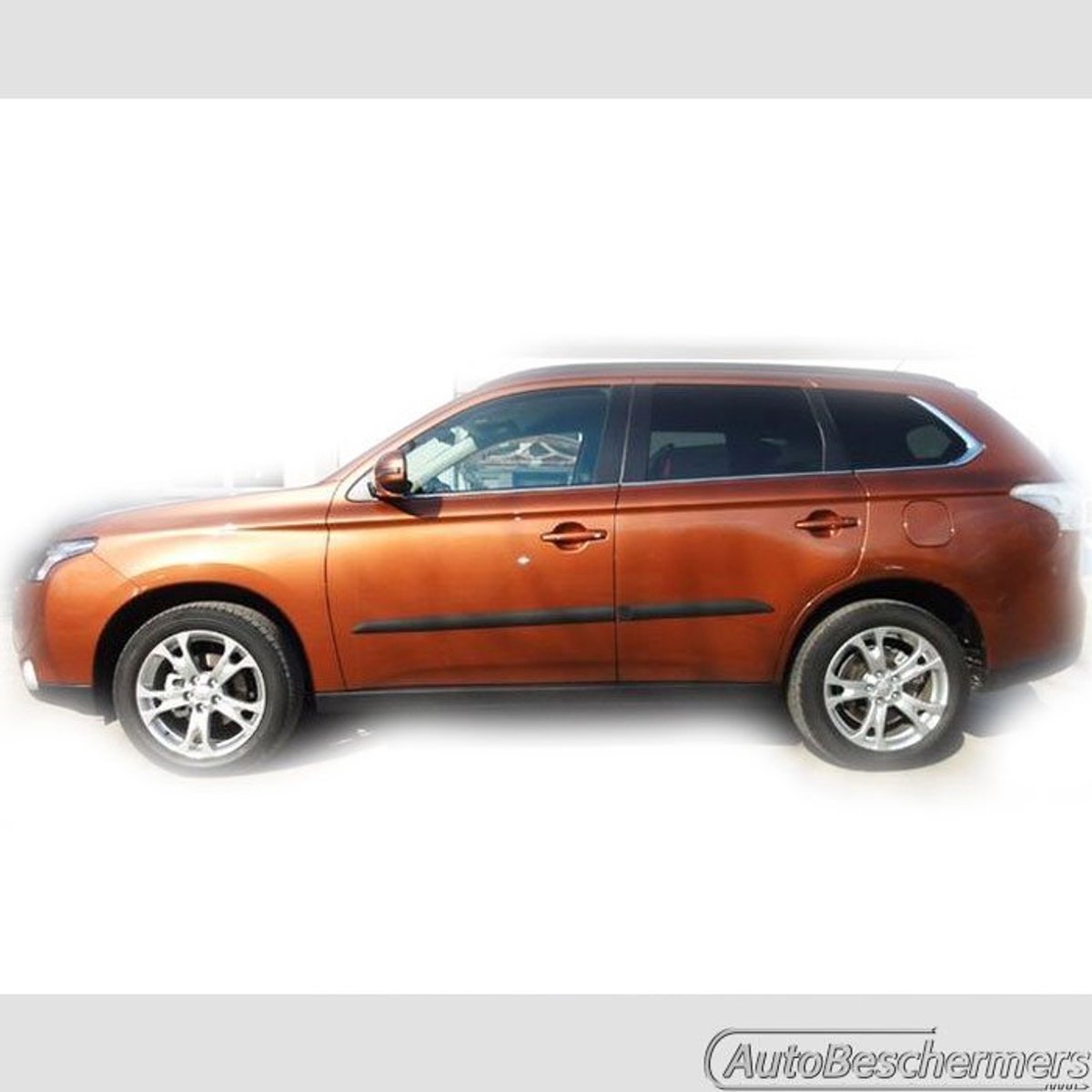 Stootlijsten set zwart voor Mitsubishi Outlander 09.2012-. De stootstrips zijn zelfklevend. Set a 4 stuks (#0041)