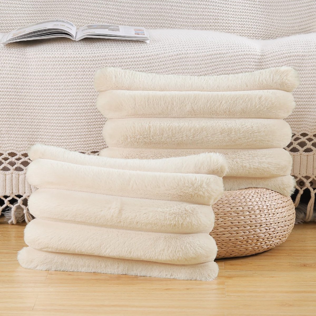 SnelShoppen - Set van 2 Pluche Faux Wol Decoratieve Kussenhoezen 30x50cm Beige - Zachte Kussencovers voor Sofa en Slaapkamer
