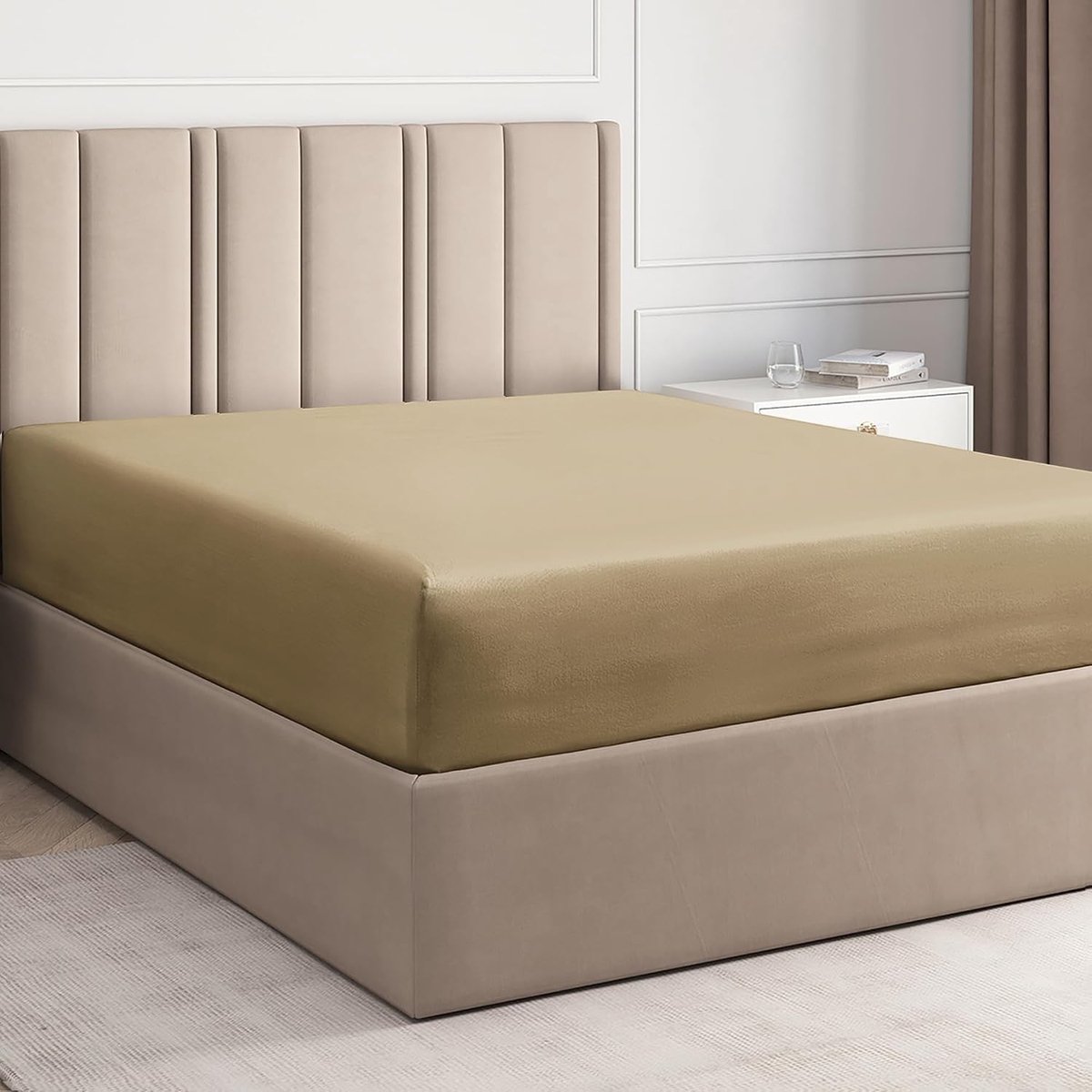 Fitted sheet 140x200 - Beige - Geschikt voor matrassen tot 30 cm - Ademend en hypoallergeen - ShopVlot