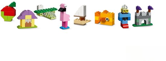 Een verzameling van acht LEGO-creaties: een appel, huis, vliegtuig, flamingo, zeilboot, eend, robot en kasteel.