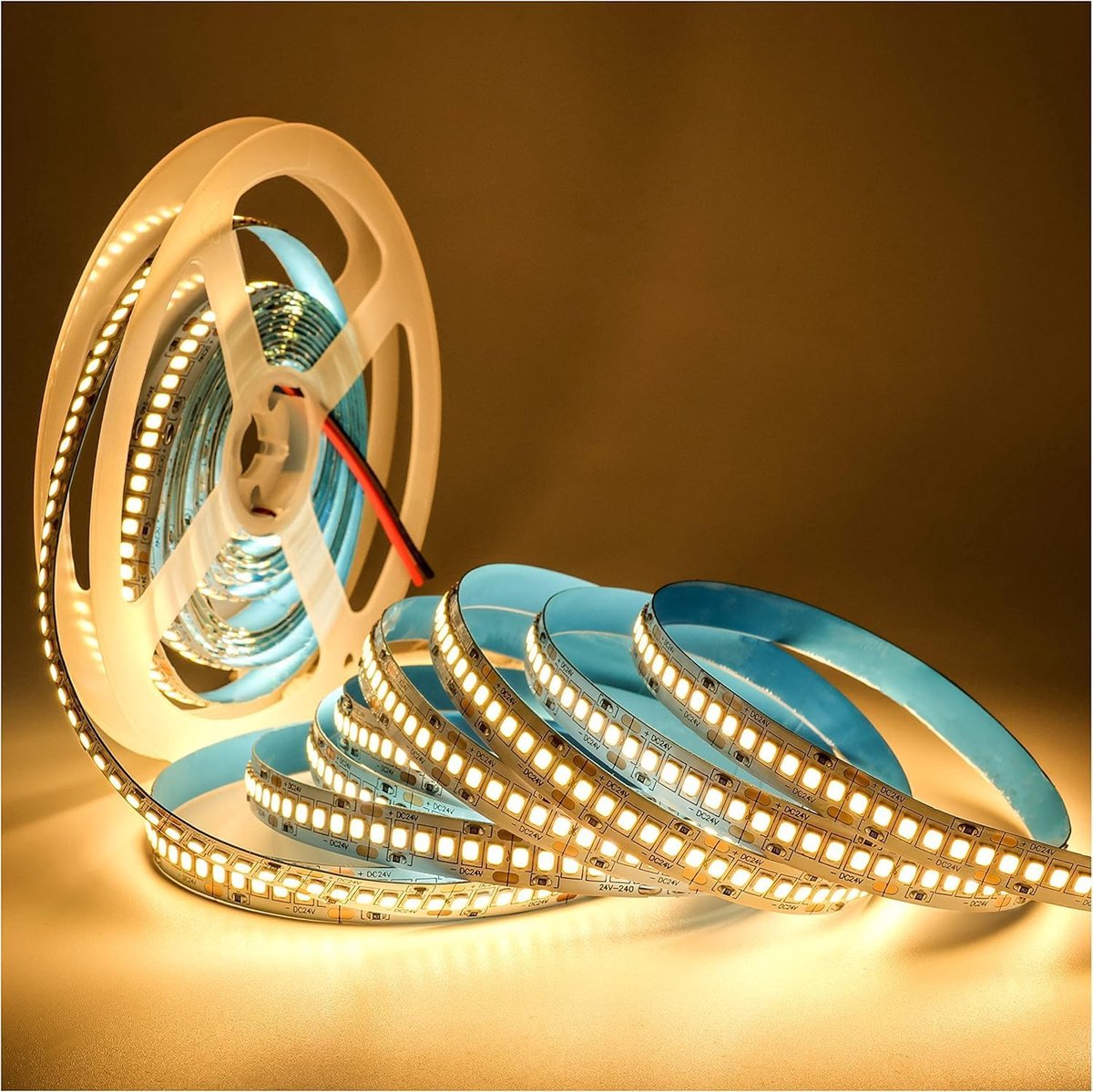 SnelShoppen - LED Strip 24V Warm Wit 3000K 5M - Superhelder Licht Strip 1200 LEDs SMD 2835 voor Tuin, Keuken, Slaapkamer en Feestdecoratie