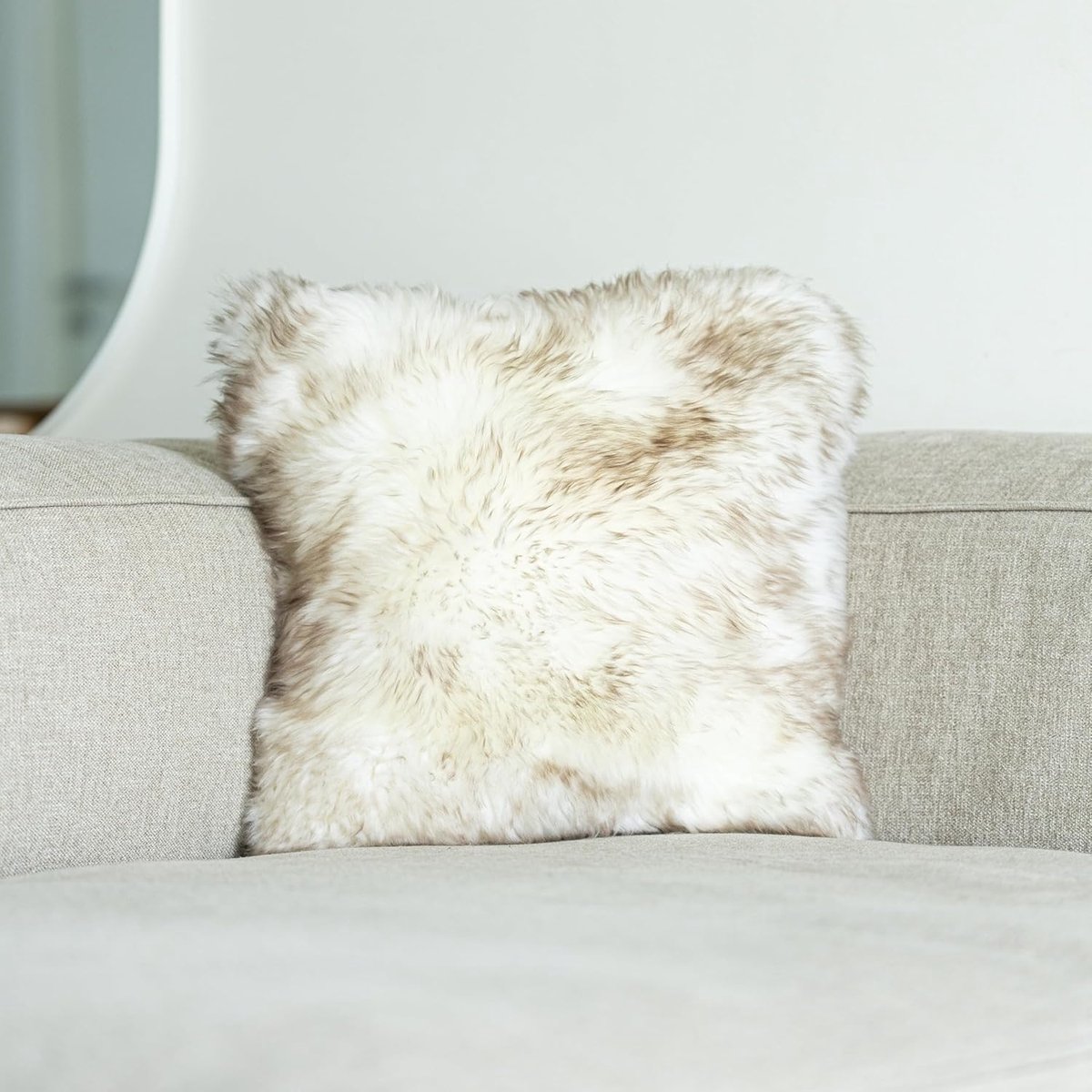 SnelShoppen - Nordic Sheep Lambskin Kussenhoes 40x40 cm | Luxe Schapenvacht voor Sofa, Bed & Fauteuil | Stijlvolle en Gezellige Zitting in Wolfspits K