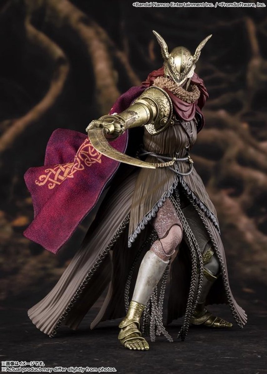 Actiefiguur Michela's Blade - 7,5 inch - PVC/ABS - Voorgeschilderd - Optionele onderdelen - Speciale voetstuk - Verzamelobject