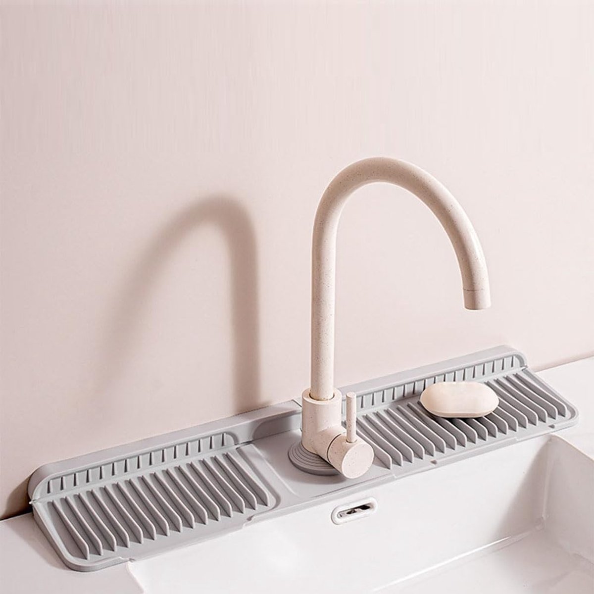 Faucet Mat Grijs 60 x 14 cm - Siliconen Splash Guard - Snelle Afvoer - Bescherming Voor Keuken en Badkamer - ShopVlot