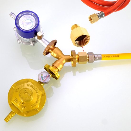 Verkorte Messing Reducer 1/2 inch IG naar 3/8 inch AG voor Sanitair en Loodgieterswerk — afbeelding 2
