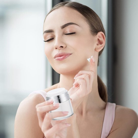Crèmepotjes, 3 stuks, pompdispenser voor crème, navulbare reiscrème, draagbare cosmeticacontainer voor crème, lotion voor thuisgebruik op reis (15/30/50 ml) — afbeelding 4