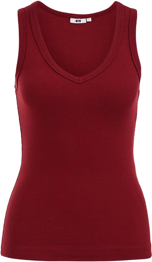 Bordeauxrode ribgebreide tanktop met V-hals, op een witte achtergrond.