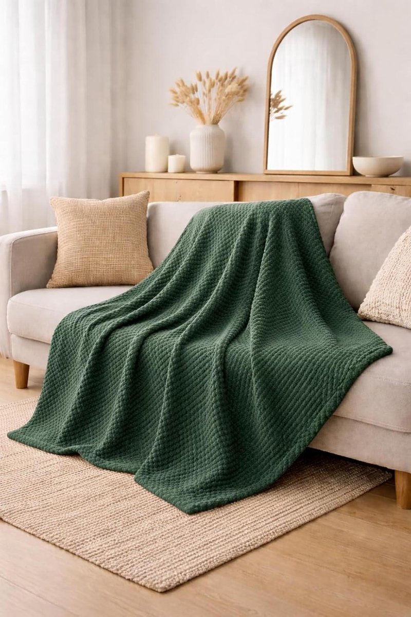 Zachte Fleece Deken - Plaid Woondeken - Ontspannen Thuis - Warm En Lichtgewicht - 200 x 150 cm - Bosgroen