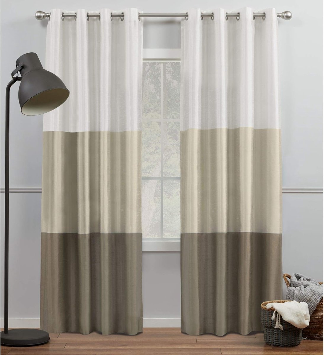 Home Curtains Chateau Gestreept gordijn van kunstzijde, met oogjes, 137 x 213 cm, wit/zand