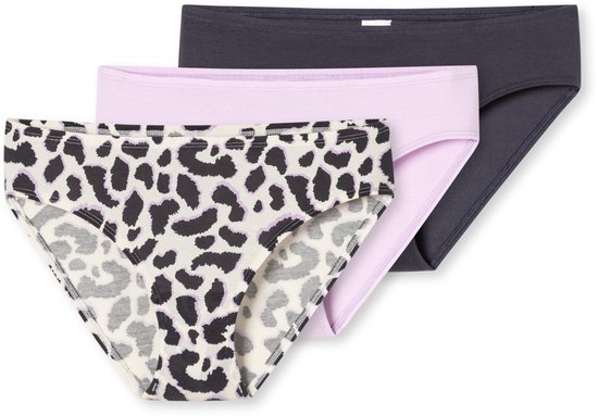 Drie slips: luipaardprint, lila en donkergrijs.