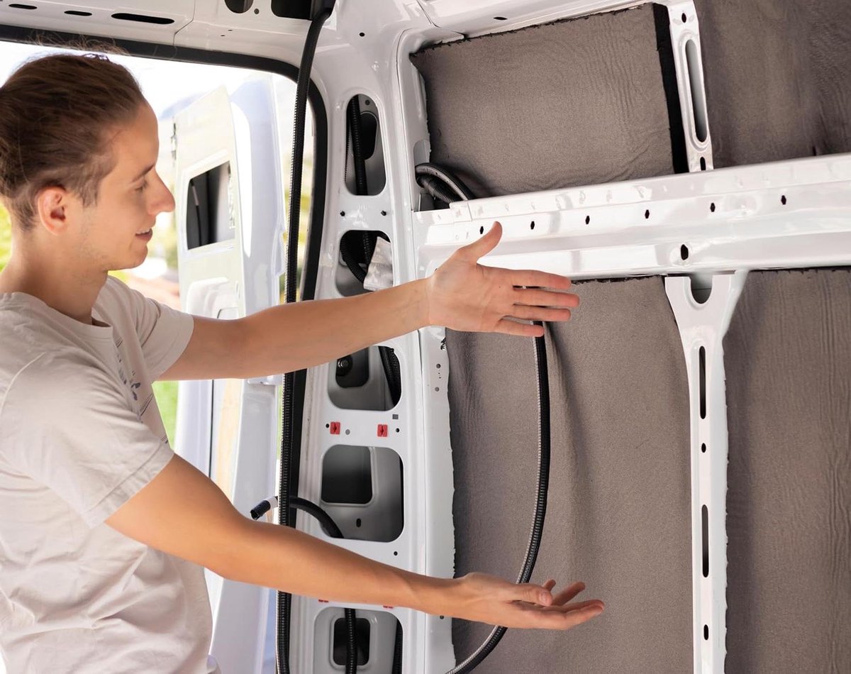 Rubberen Plaat - Isolatiemat Zelfklevend - Warmte Isoleren - Gesloten Celstructuur - 3 m² - Zwart