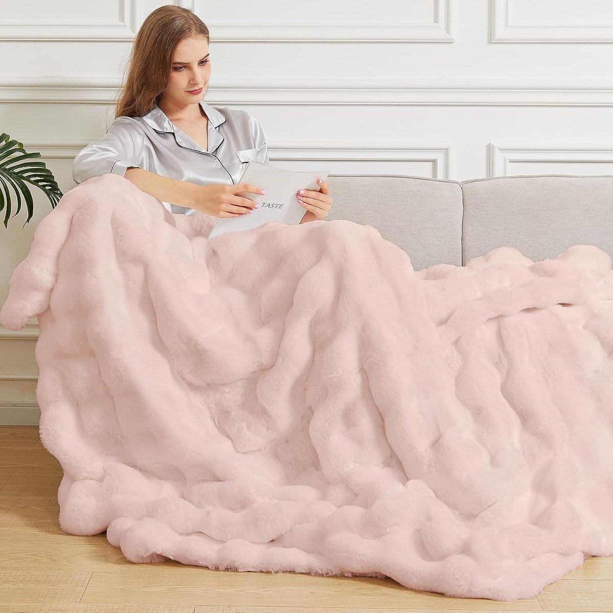 Deken 150x200 cm Roze Woondeken Bubble Blanket Fluffy Faux Fur