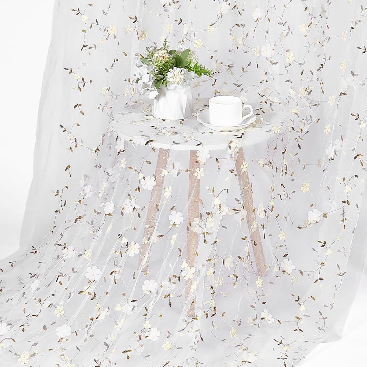 5 yard / 4,57 m polyester borduurwerk mesh stof bloemen mesh tule 150 cm breedte voor bruiloftsgordijn baljurk DIY achtergrond naaien, wit