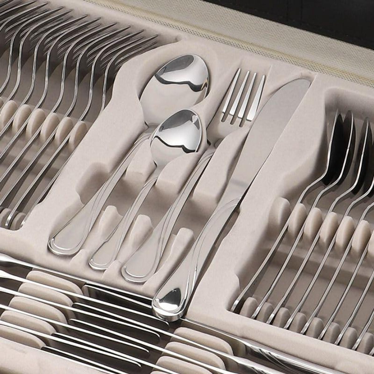 Bestekset RVS - Serviesgoed Bestek - Tafel Dekken - Luxe Opbergkoffer - 72-delig - Zilver