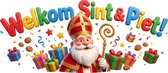 Sinterklaas sticker met 'Welkom Sint & Piet!' in veelkleurige letters, Sinterklaas, cadeaus, koekjes en confetti.