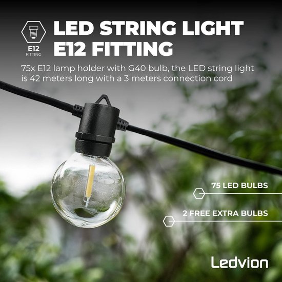 Gloeilamp met E12 fitting en 75 LED lampen aan een 42 meter lichtsnoer.