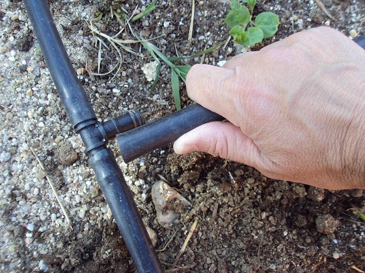 Druppelslang - Irrigatieslang Druppelbuis - Planten Water Geven - Druppelaars Om 33cm - 200 Meter - Zwart