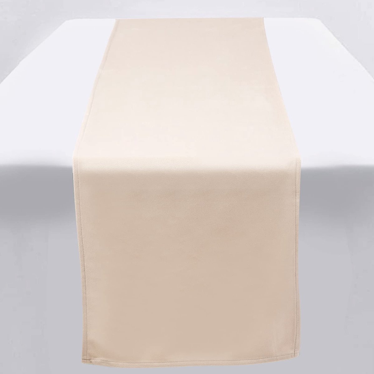 Omgoods - Luxe Beige Satijnen Tafelrunner 33 x 270 cm