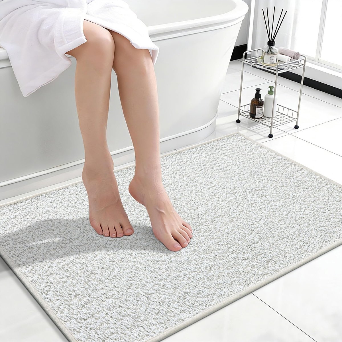 Omgoods - Dunne Badmat - Antislip en Sneldrogend (Lichtgrijs, 60 x 90 cm)