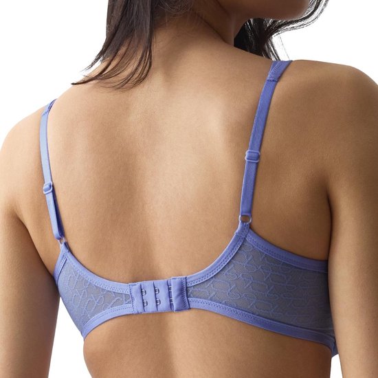 Triumph minimizer bh Signature Sheer