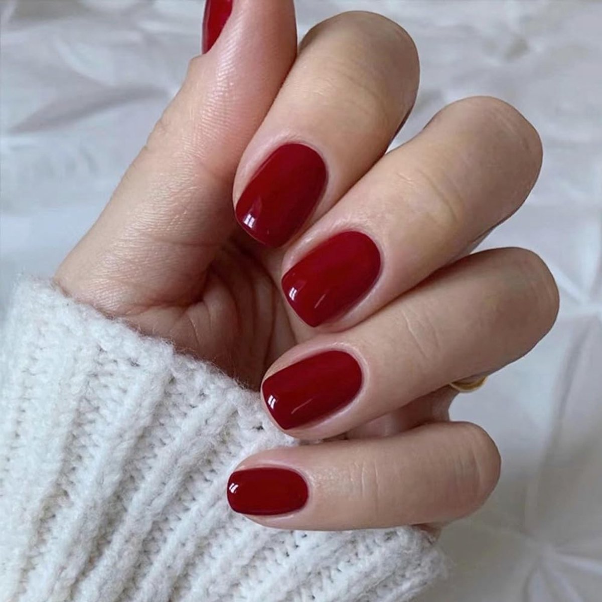 24 Stuks Press On Nails, Kort Square, Rood – Salonkwaliteit Soft Gel Nagels voor Plakken, Natuurlijk Dragervoel & 1-3 Wochen Houdbaarheid
