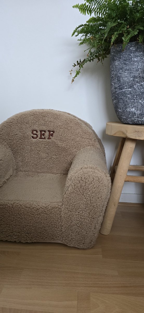 Bruine teddystoel gepersonaliseerd met naam voor kinderen