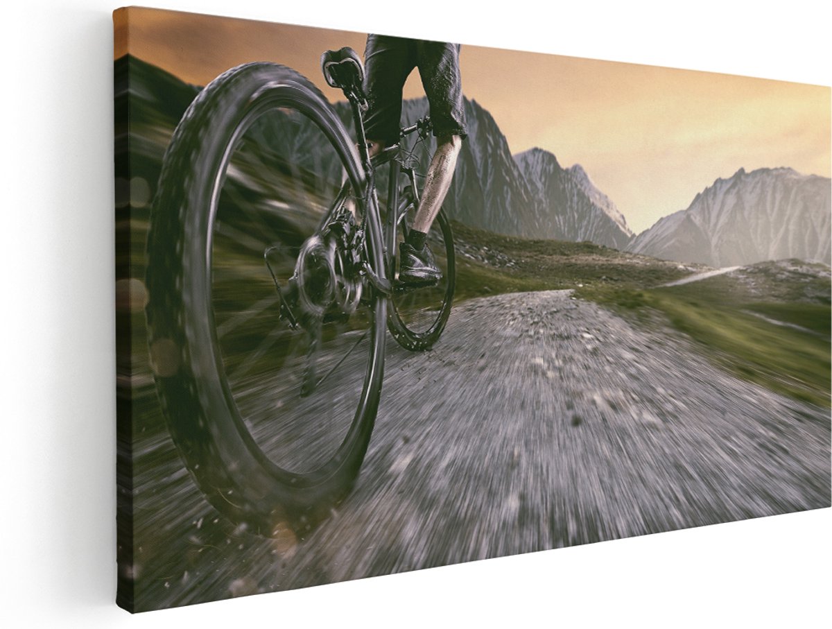 Artaza Canvas Schilderij Moutainbike Fietser in de Bergen - 180x90 cm - Groot - Wanddecoratie Woonkamer - Schilderijen - Muurdecoratie