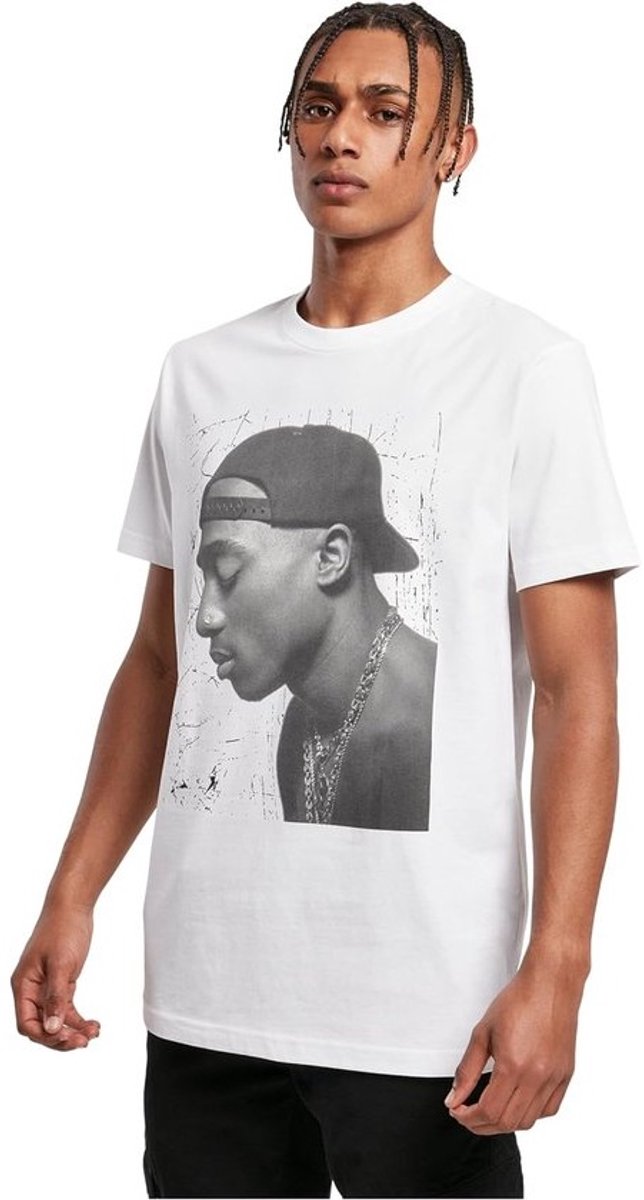 Heren T-Shirt met Tupac Cijfers en Gebarsten Achtergrond
