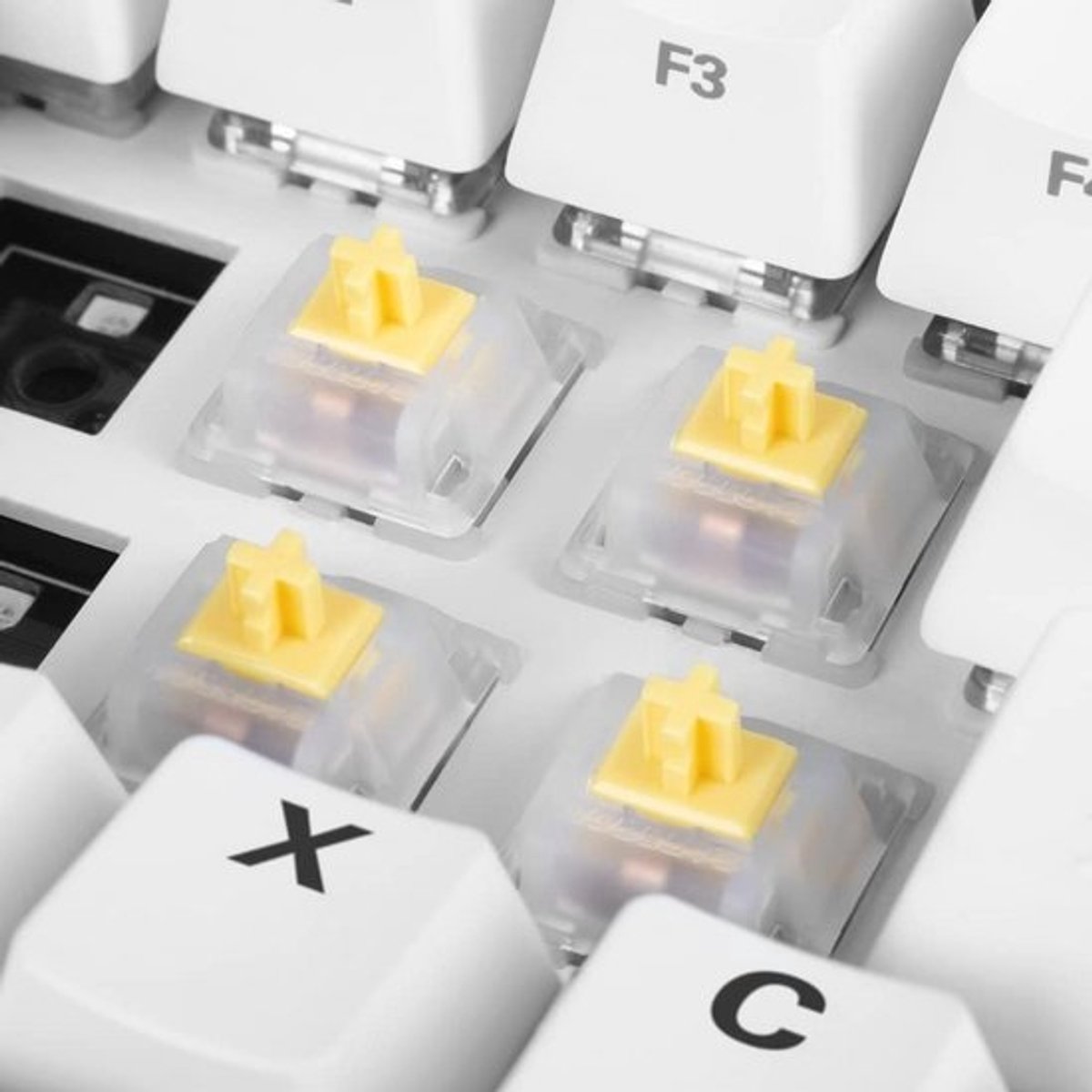 Switch Set Gateron Cap Milky Yellow - Milde Lineaire Toetsen van 35 Stuks