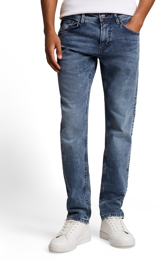 Blauwe denim jeans met stonewash-effect, met steekzakken, van voren gezien. Gemaakt van katoen.