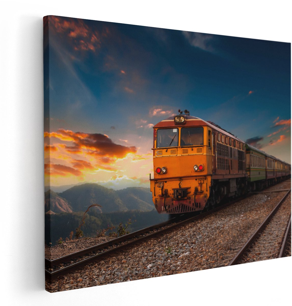 Artaza Canvas Schilderij Trein tussen de Bergen in Thailand - 150x120 cm - Groot - Wanddecoratie Woonkamer - Schilderijen - Muurdecoratie