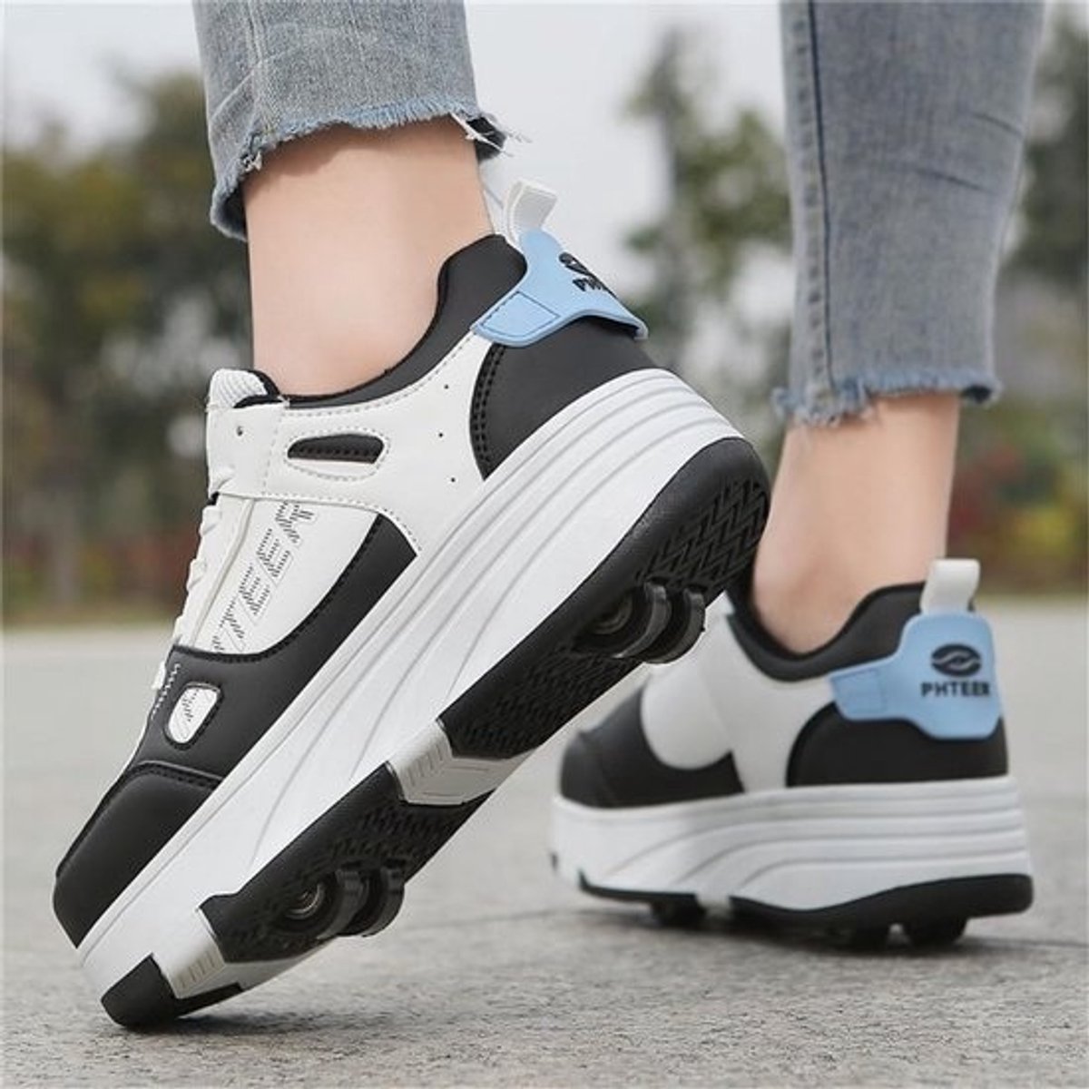 Roller Skate Schoenen Meisjes - 2-in-1 Skateschoen met Intrekbare Wielen