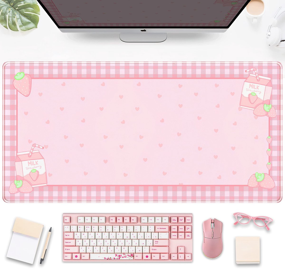 SnelShoppen - Leuke Roze Geruite Bureaumatten - Aardbeienmelk Gaming Bureauonderlegger - Kawaii XXL Muismat voor Toetsenbord - Laptopmat voor Kantoor