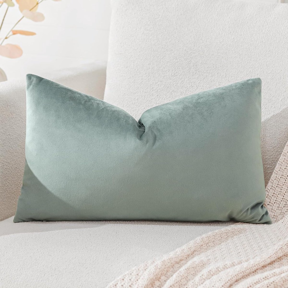 SnelShoppen - Luxe Velvet Kussenhoezen 40 x 60 cm Lichtgrijs - Super Zacht Decoratief voor Bank, Slaapkamer, Auto, 16 x 24 inch