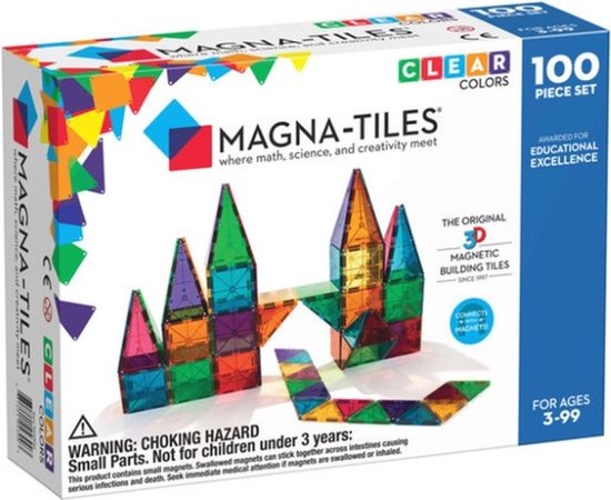 Doos met 100 Magna-Tiles Clear Colors magnetische bouwstenen, een brug is gebouwd.