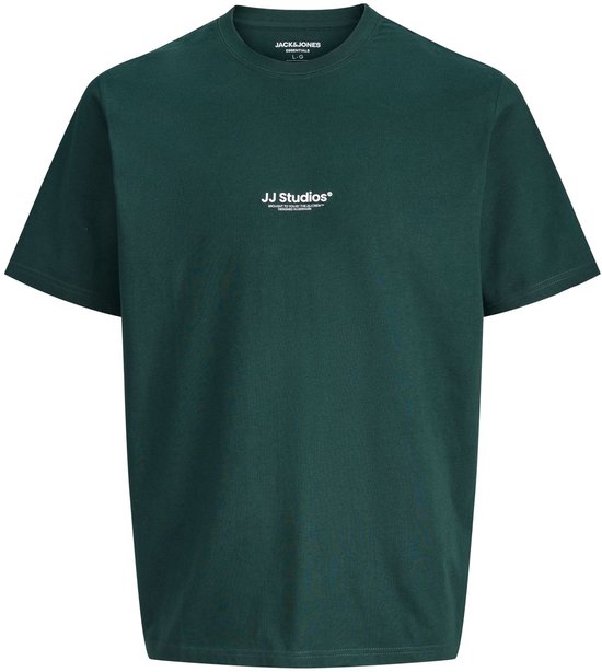 Donkergroen T-shirt met korte mouwen en het 'JJ Studios'-logo in het wit op de borst.