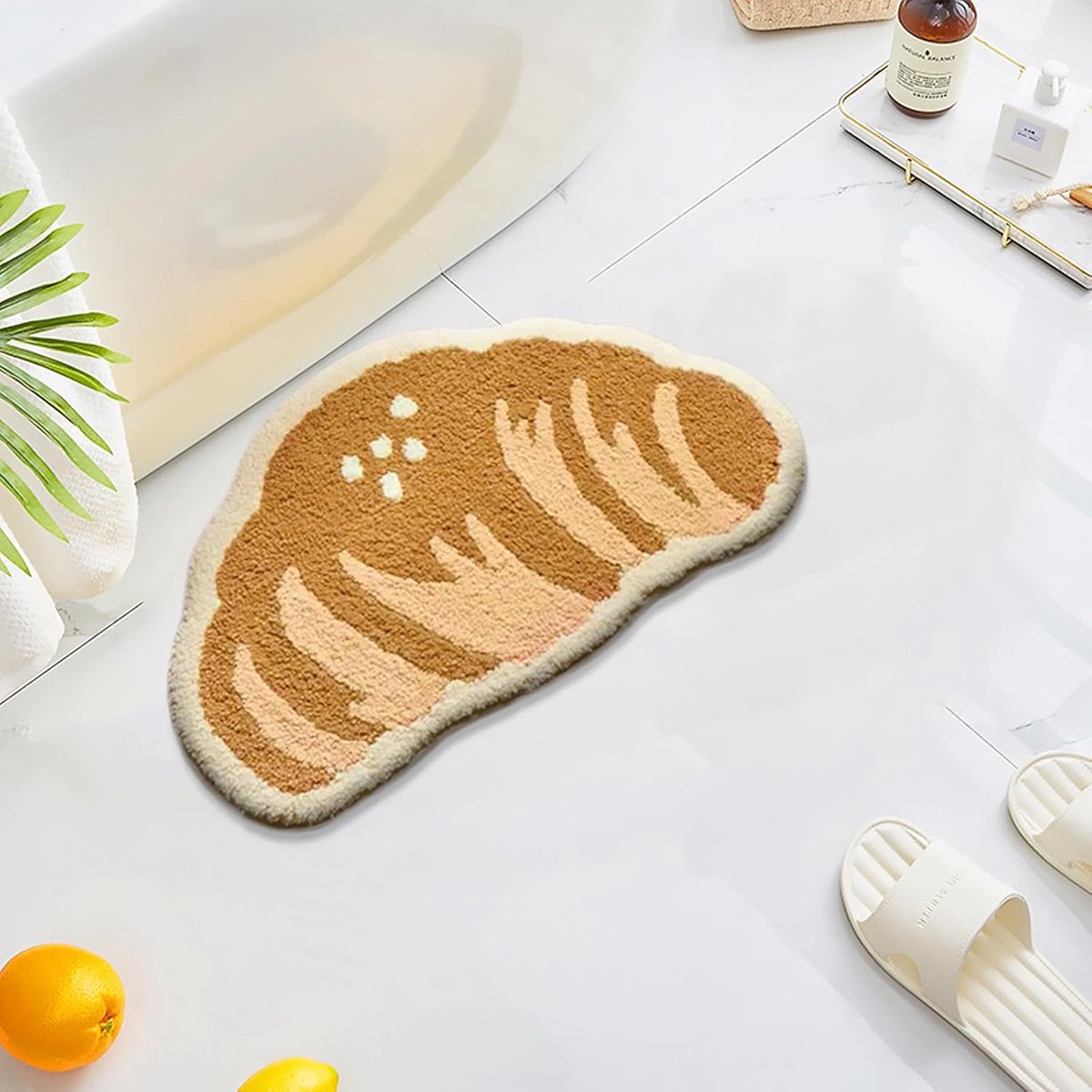Grappig badkamerkleedje in de vorm van een croissant, wasbaar, decoratief kleedje, antislip en zacht, Geschikt voor kleine badkamers, zoals wastafels, badkamers, slaapkamers en kinderkamers, 60×90 cm.