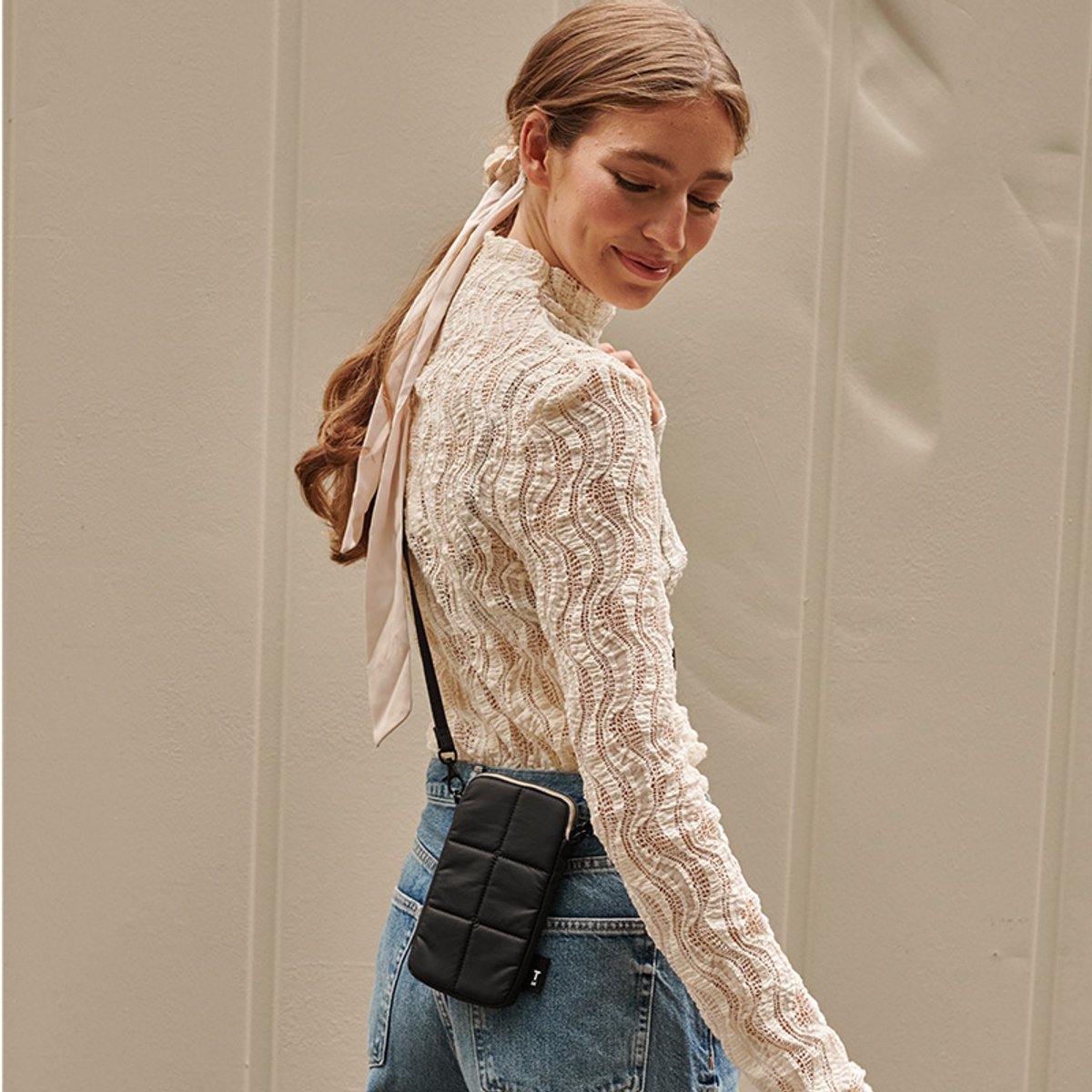 Tinne+Mia Luce Puffy Phone Pouch Black