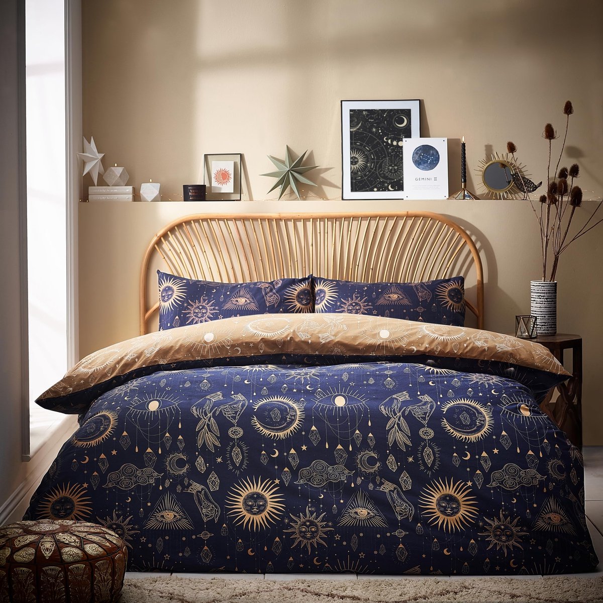 Omgoods - Constellation Celestial Dekbedovertrekset - King - Goud/Navy