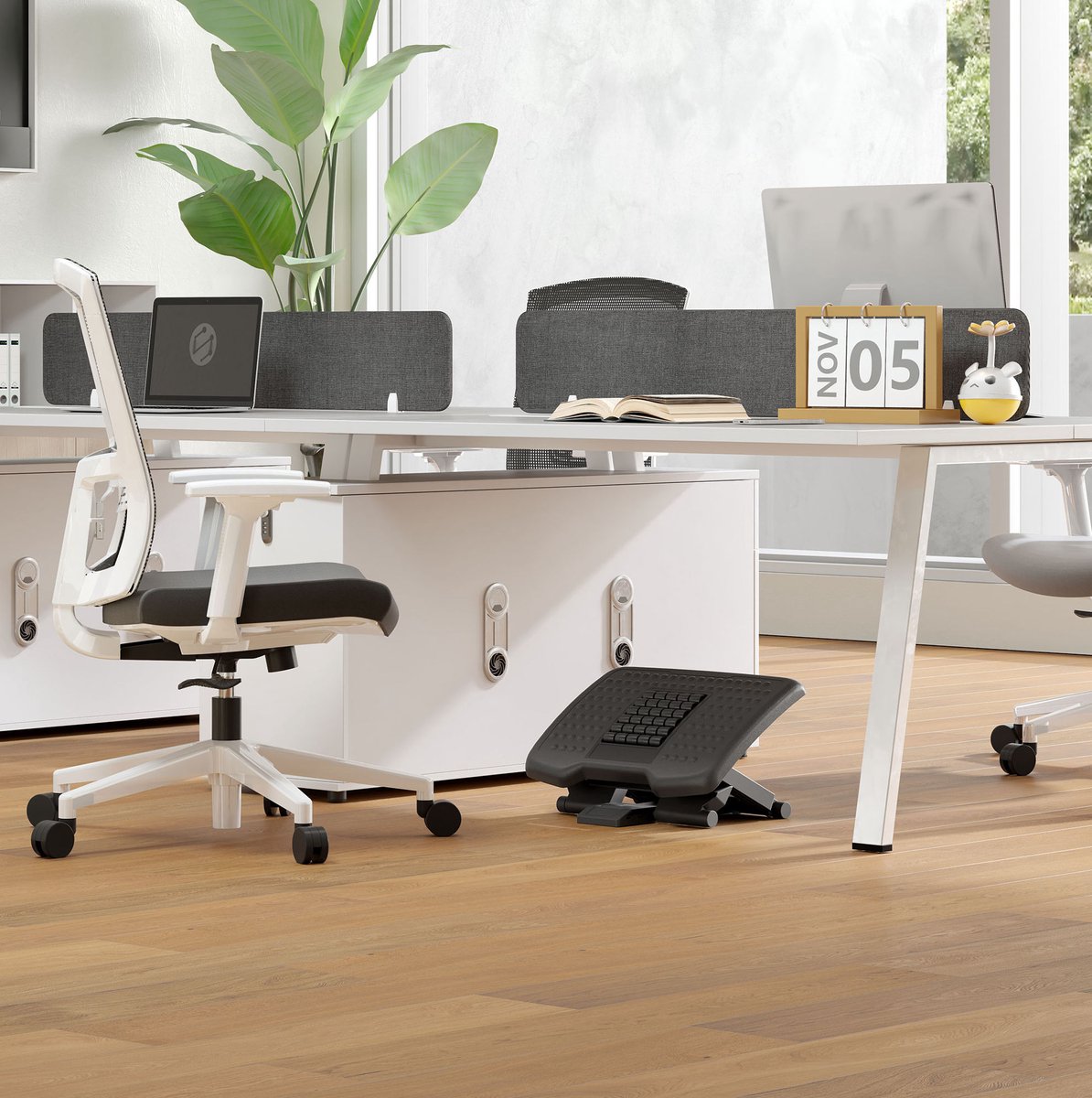 COVREO Voetenbankje 46 x 35 cm zwart, kunststof met massage rollers