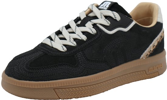 Zwarte sneaker met beige veters en luipaardprint detail op de hak. Bruine zool met "Maruti" logo.