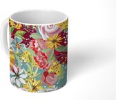 Mok - Een kleurrijke bloemdessin tekening - 350 ML - Beker