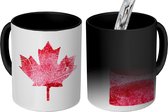 Magische Mok - Foto op Warmte Mokken - Koffiemok - De nationale vlag van Canada gemaakt van duimafdrukken - Magic Mok - Beker - 350 ML - Theemok